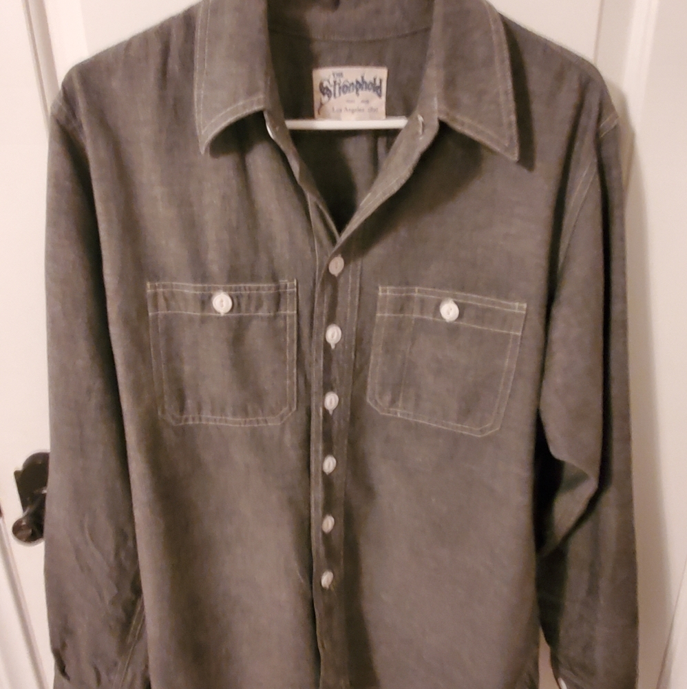 Stronghold Button Down